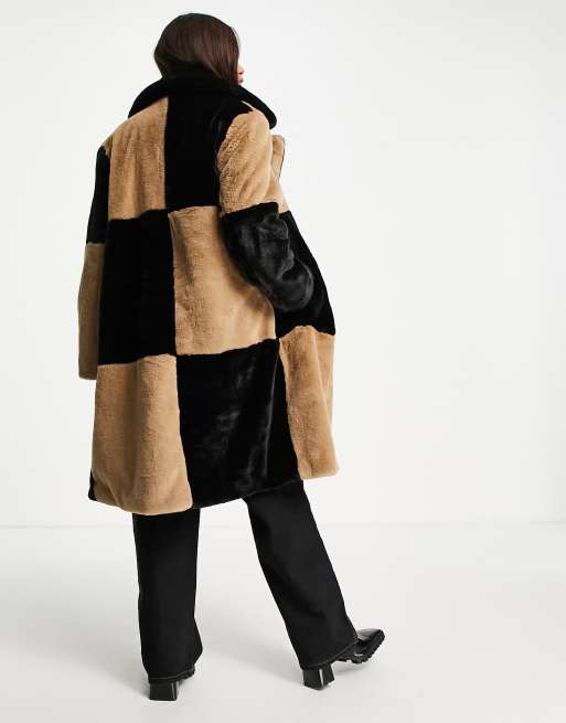 French Connection - Buona - Cappotto in ecopelliccia nero e marrone color block, 2 di 4