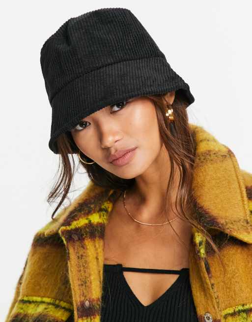 French Connection - Cappello da pescatore in velluto a coste nero