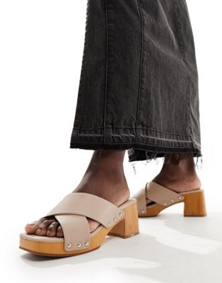  chunky heel sandals in taupe