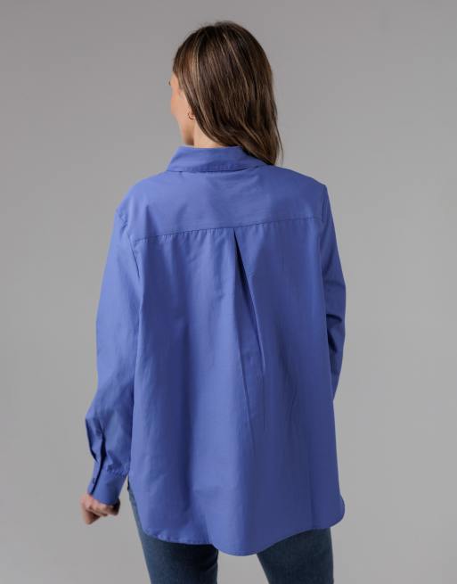 French Connection Cotton long sleeve chest pocket poplin popover high-low hem shirt in blue, 2 of 4