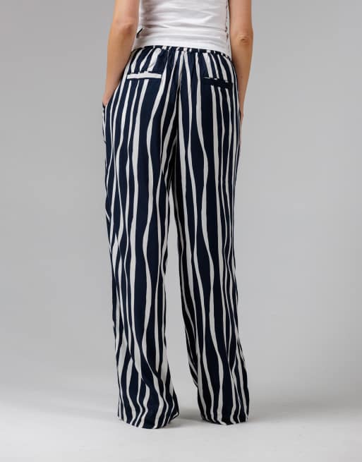 French Connection Cotton vertical stripe wide leg relaxed fit trousers in navy, 2 of 4
