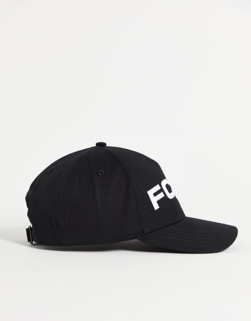French Connection – Czarna czapka z daszkiem i logo FCUK, 3 z 4