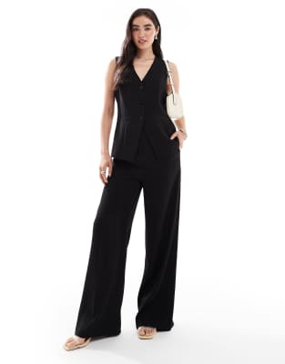 French Connection - Eleganter Jumpsuit in Schwarz mit Westendetail