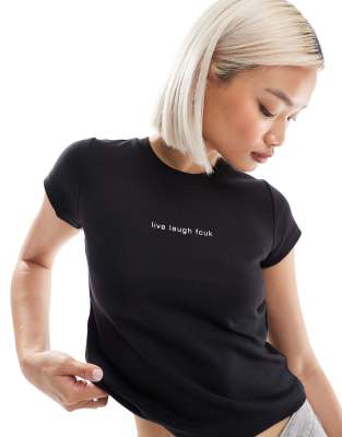 French Connection - FCUK - Knapp geschnittenes T-Shirt in Schwarz mit „Live Laugh"-Slogan