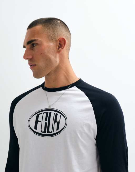 French Connection FCUK t-shirt a maniche lunghe raglan con logo bianca e navy, 2 di 5