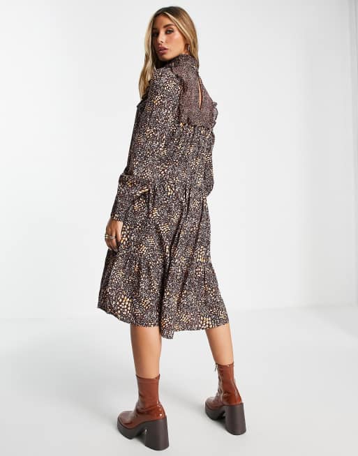 French Connection – Gestuftes Minikleid in Schokoladenbraun mit winzigem Muster, 2 von 4