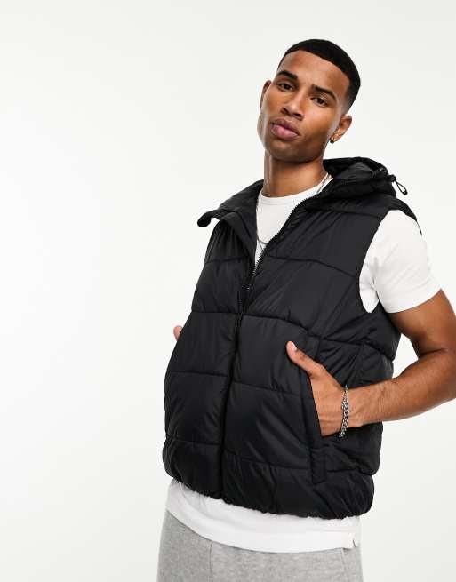 French Connection - Gewatteerd gilet met capuchon in zwart