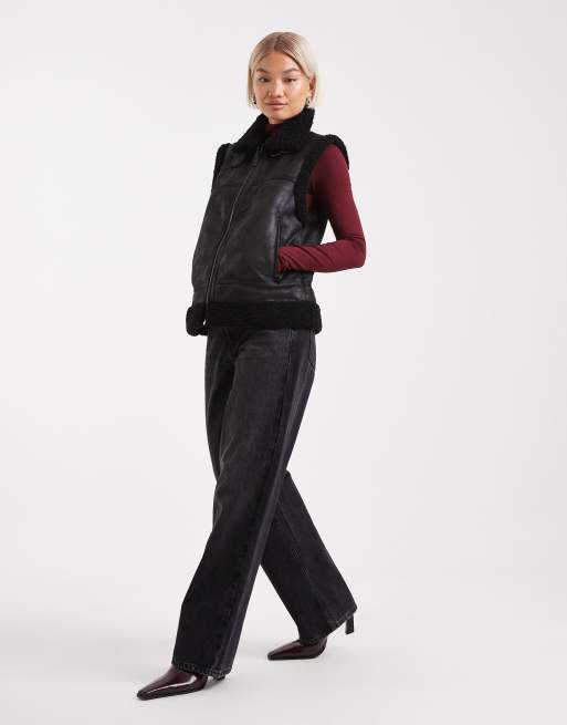 French Connection - Gilet en faux daim avec doublure en imitation peau de mouton - Noir, 3 de 4