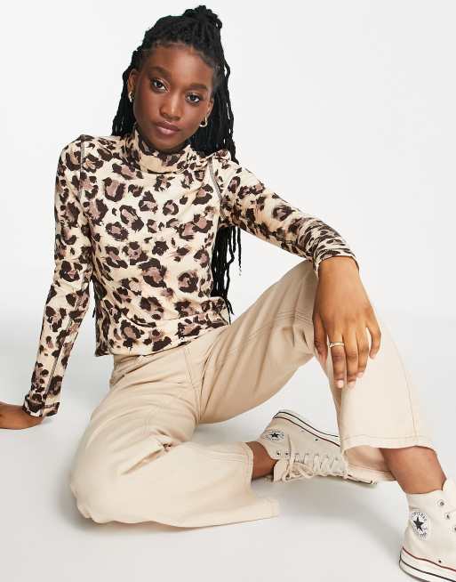 French Connection - Hoogsluitende top met dierenprint in beige