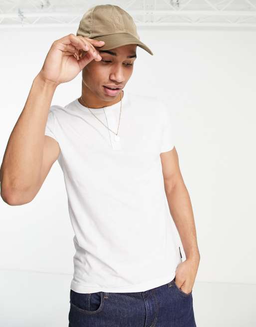 French Connection - Hvid t-shirt i henley-stil