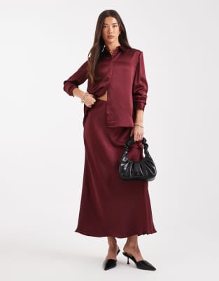 French Connection French Connection Irina satin midi skirt in burgundy-Red