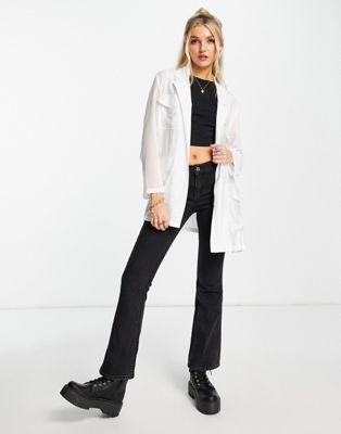 French Connection – Leichte Jacke in Weiß mit Bindung an der Taille