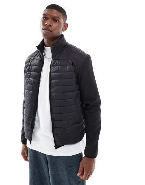 French Connection – Leichte Pufferjacke in Schwarz mit glatten Ärmeln - view 1