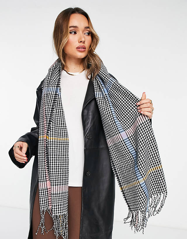 French Connection - mini check scarf in black