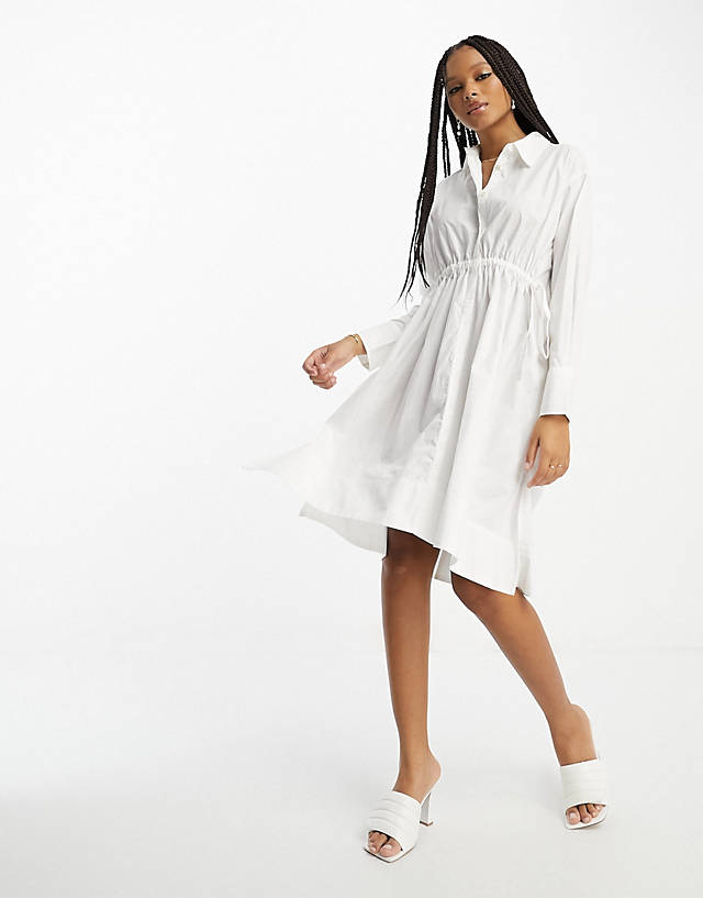 French Connection - mini shirt dress with tie waist in white