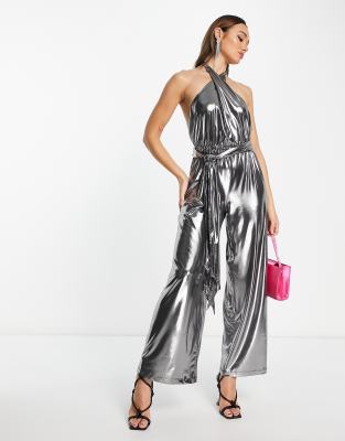 French Connection - Neckholder-Jumpsuit in hochglänzendem Silber mit weitem Bein