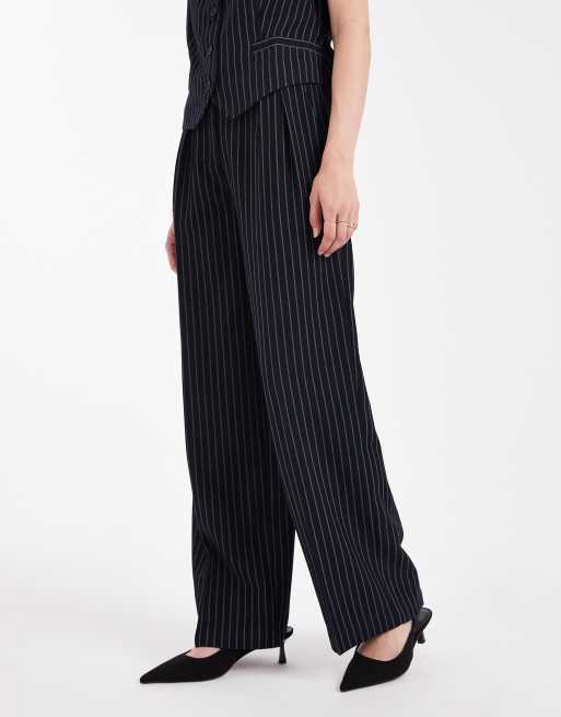French Connection - Pantalon d'ensemble ample et ajusté à fines rayures - Bleu marine, 2 de 5