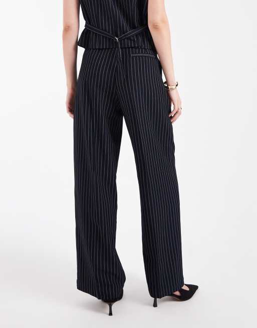 French Connection - Pantalon d'ensemble ample et ajusté à fines rayures - Bleu marine, 4 de 5