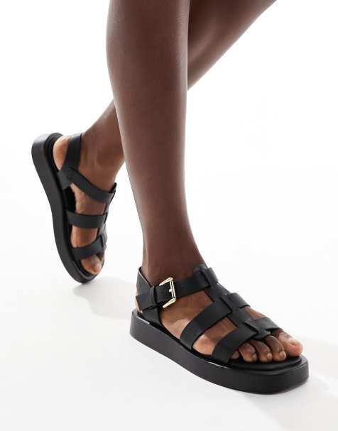 French Connection – Riemensandalen in Schwarz mit dicker Sohle - view 1