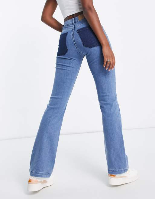 French Connection – Rony – Ausgestellte Jeans im Stil der 70'er mit zweifarbigem Farbblockdesign, 2 von 4