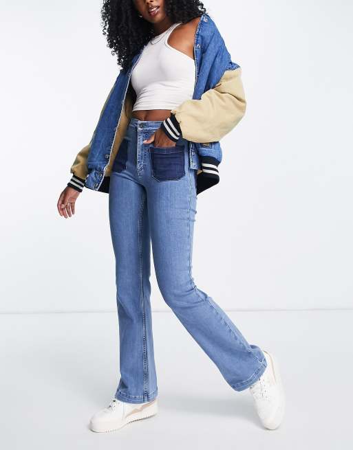 French Connection - Rony - Jean évasé style années 70 en denim color block bicolore, 4 de 4