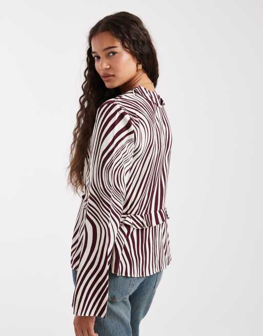French Connection ruffle tie detail blouse in burgundy swirl, 3 of 4