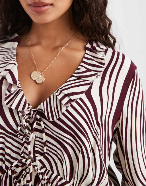French Connection ruffle tie detail blouse in burgundy swirl, 4 of 4