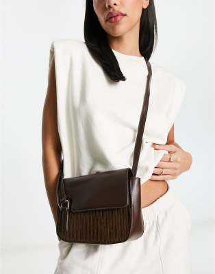 Sac à Main French Connection En Cuir Bleu - Femme - Très Bon état (occasion)