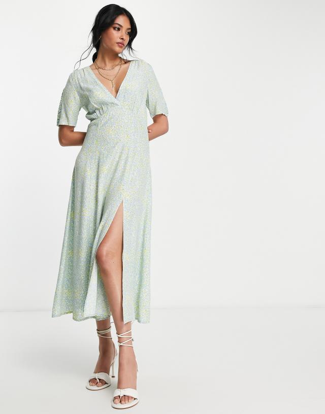 French Connection short sleeve tea dress in ditsy floral