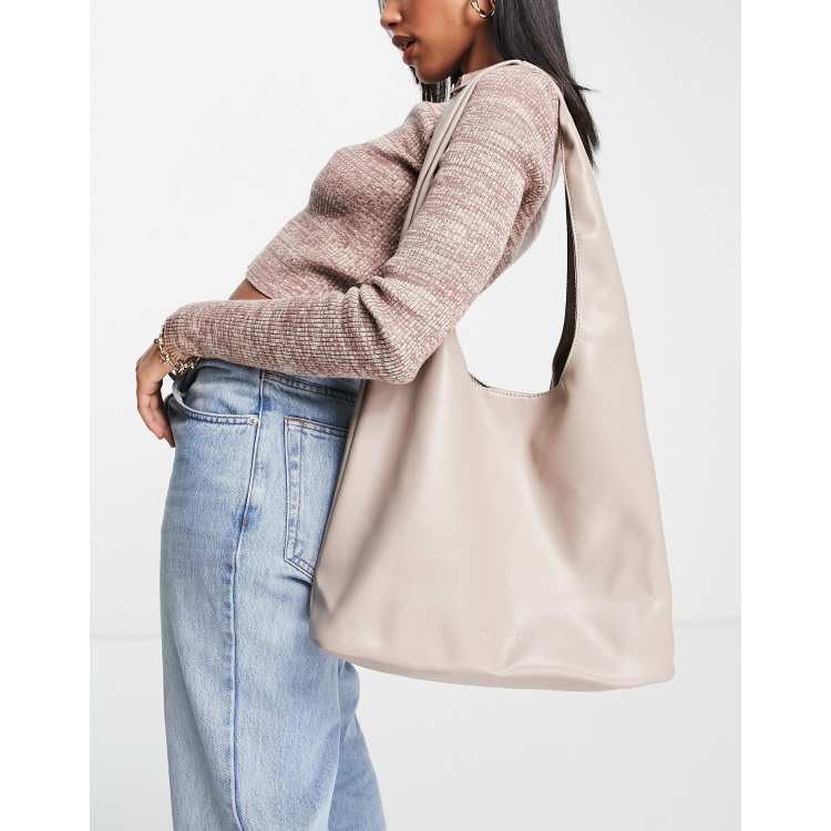 Slouchy store beach bag