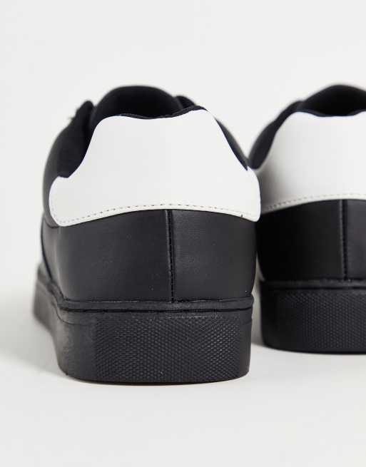 French Connection – Svarta och vita sneakers med kontrasterande hälkappa, 2 av 4