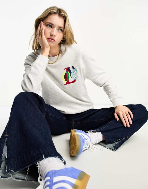 French Connection – Sweatshirt in Grau mit „Love“-Grafikprint