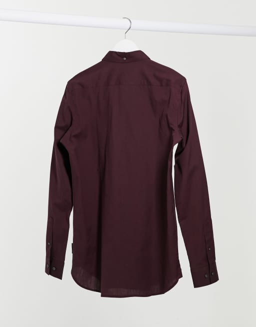 French Connection Tall – Oxfordhemd mit Button-down-Kragen und Logo in Burgund, 2 von 4