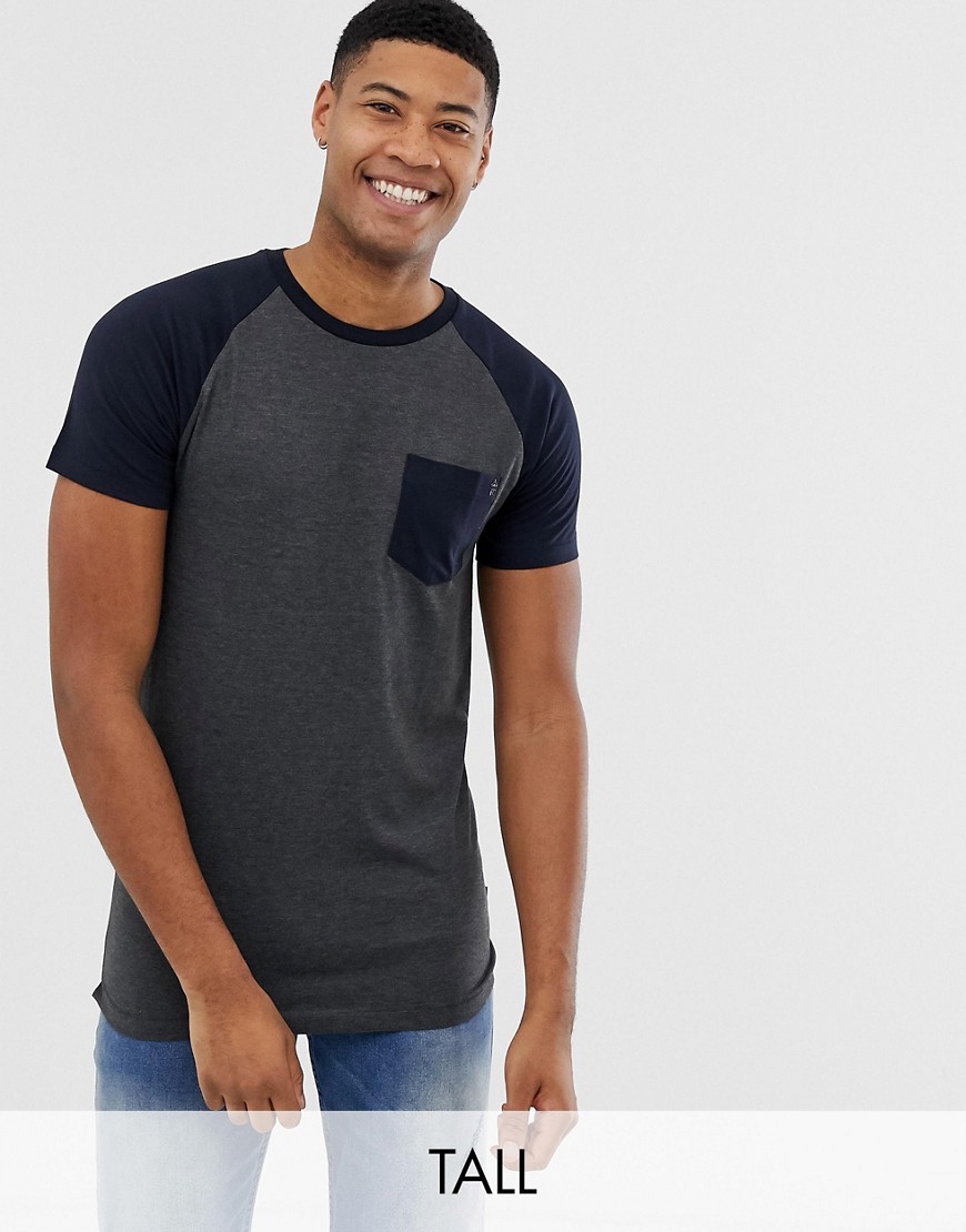 French Connection - Tall - T-shirt met raglanmouwen en borstzakje-Multi