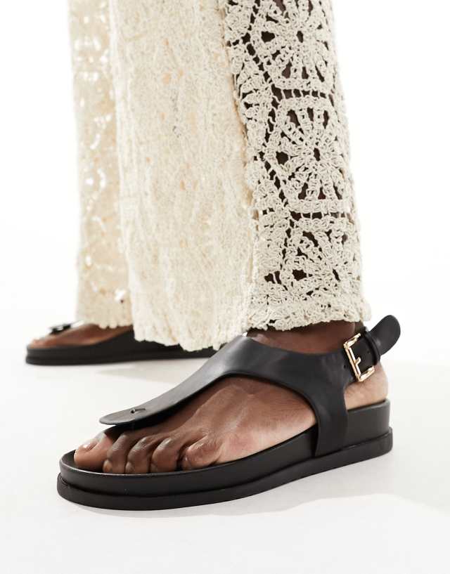 French Connection - thong toe sandals in black