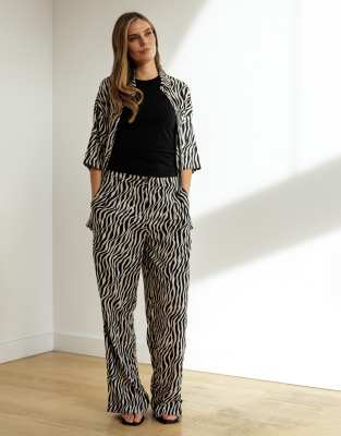 Loose Fit 1