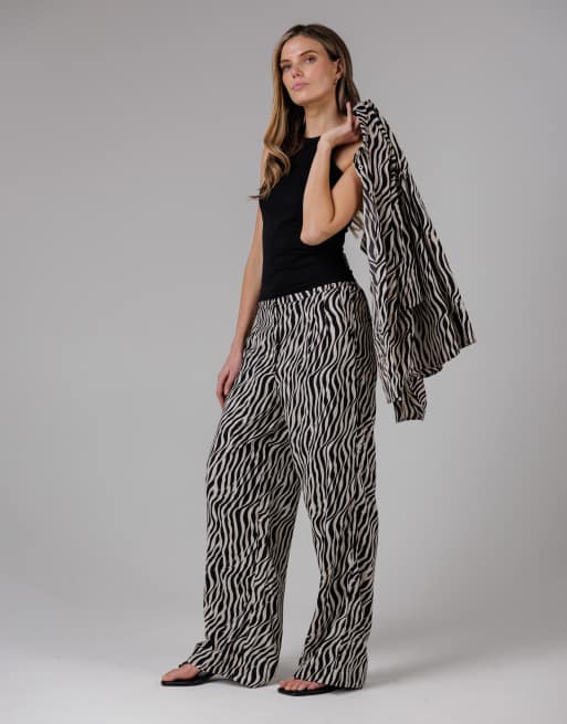 French Connection Tiger print wide leg relaxed fit trousers in black, 4 of 4