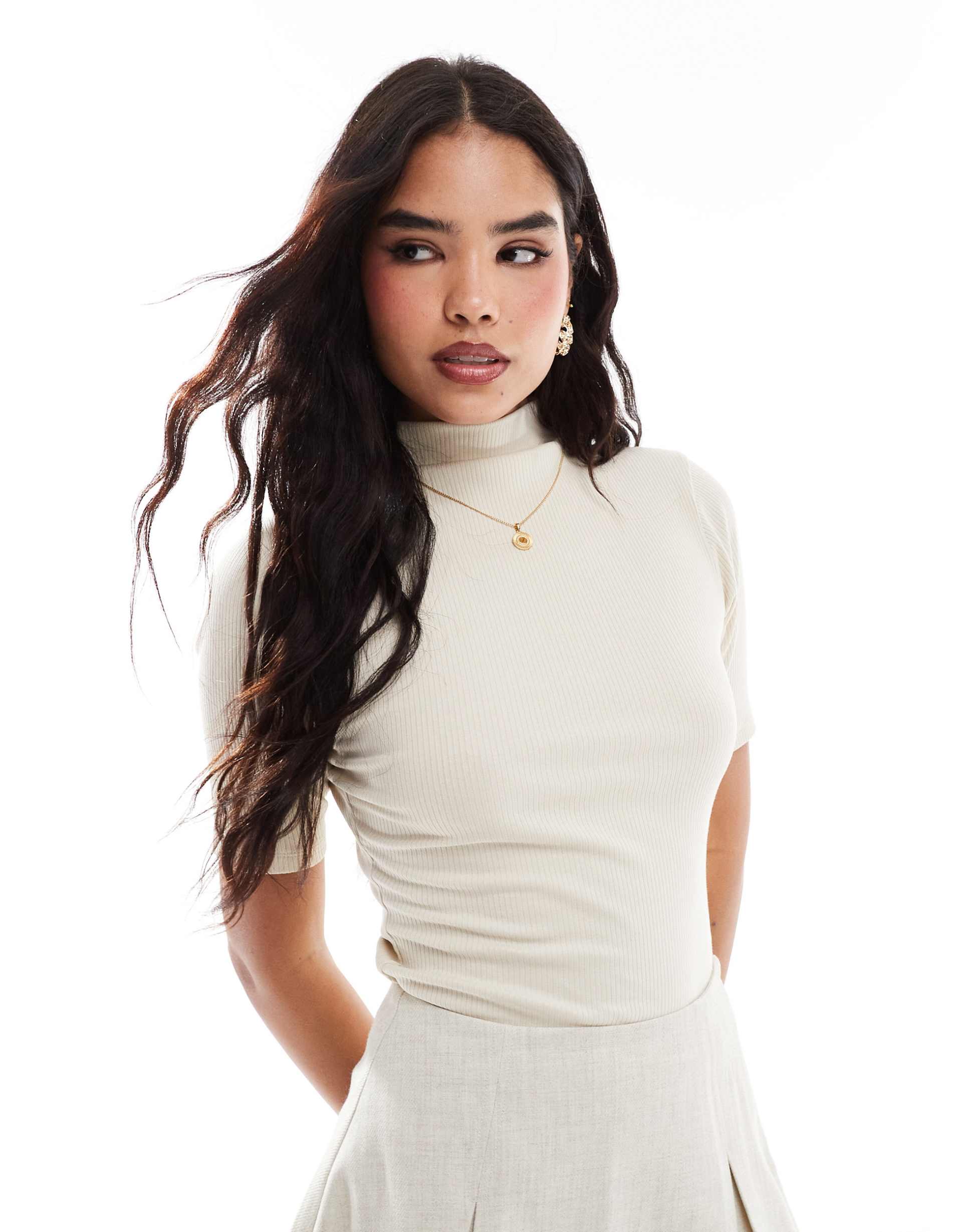 french connection turtle neck rib top in light stone