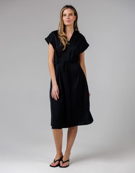 French Connection V-neck cap sleeve crepe midi dress in black