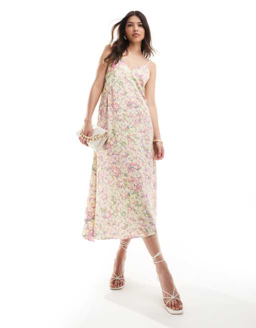 French Connection - Vestito midi in raso a fiorellini con spalline sottili