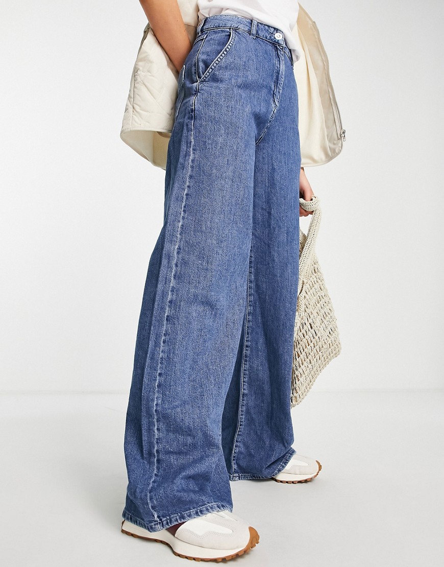 French Connection wide leg jeans in mid wash denim-Black