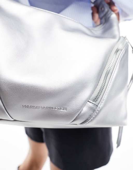 CONNECTION PURSE BAG シルバー Metallic Silver Crossbody Bag With Zipper Pockets, Soft Leather