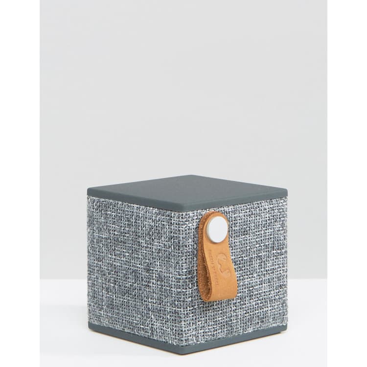 Rockbox best sale cube speaker