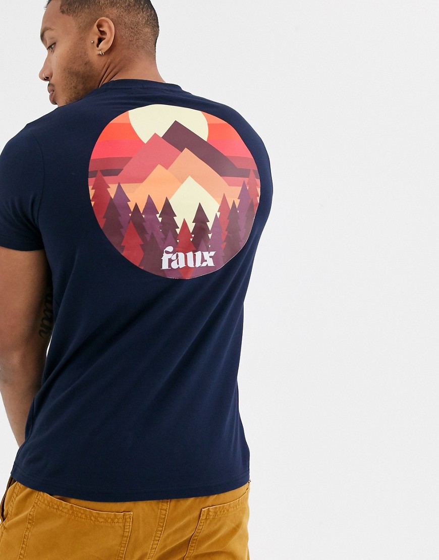 Friend or Faux - Beyond - T-shirt con scritta grafica sul retro-Navy