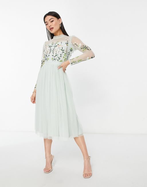 https://images.asos-media.com/products/frock-and-frill-bridesmaid-maxi-dress-with-pleated-skirt-and-embroidered-top-in-sage/202965427-4?$n_640w$&wid=513&fit=constrain