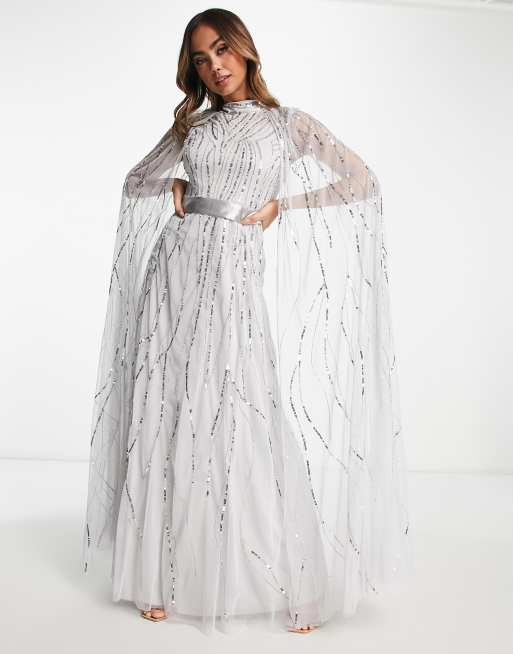 Frock and Frill – Srebrnoszara zdobiona sukienka maxi z peleryną