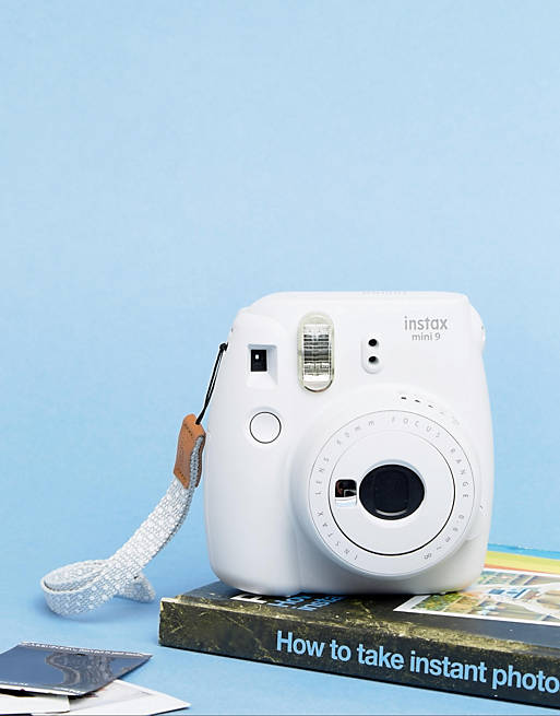 Fujifilm - Instax Mini 9  - Appareil photo  instantané - Blanc fumée