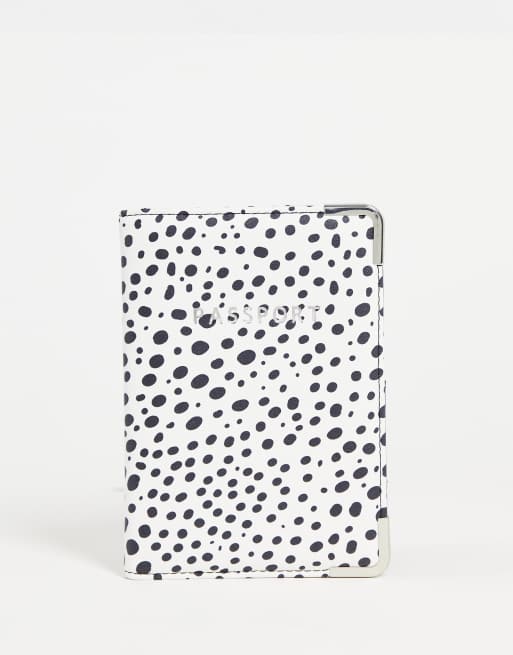 Funda para el pasaporte con estampado monocromático de lunares de ASOS DESIGN