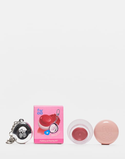 fwee - Lip & Cheek Blurry Pudding Pot-læbepomade + Nøgleringsvedhæng - Without 5 g