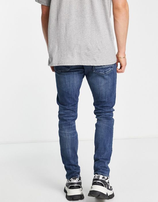 https://images.asos-media.com/products/g-star-lancet-skinny-jeans-in-light-blue-wash/202202113-3?$n_550w$&wid=550&fit=constrain